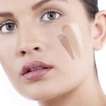 The correct way to apply foundation on oily skin during summer